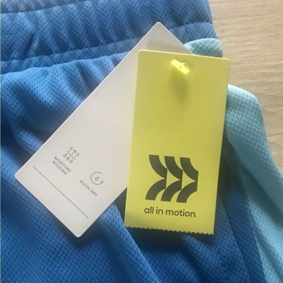 NWT … ALL IN MOTION “Size: M” Mesh Shorts - Picture 4 of 5